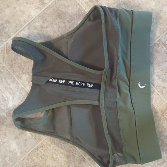 Zyia Sports Bra - Picture 2 of 4